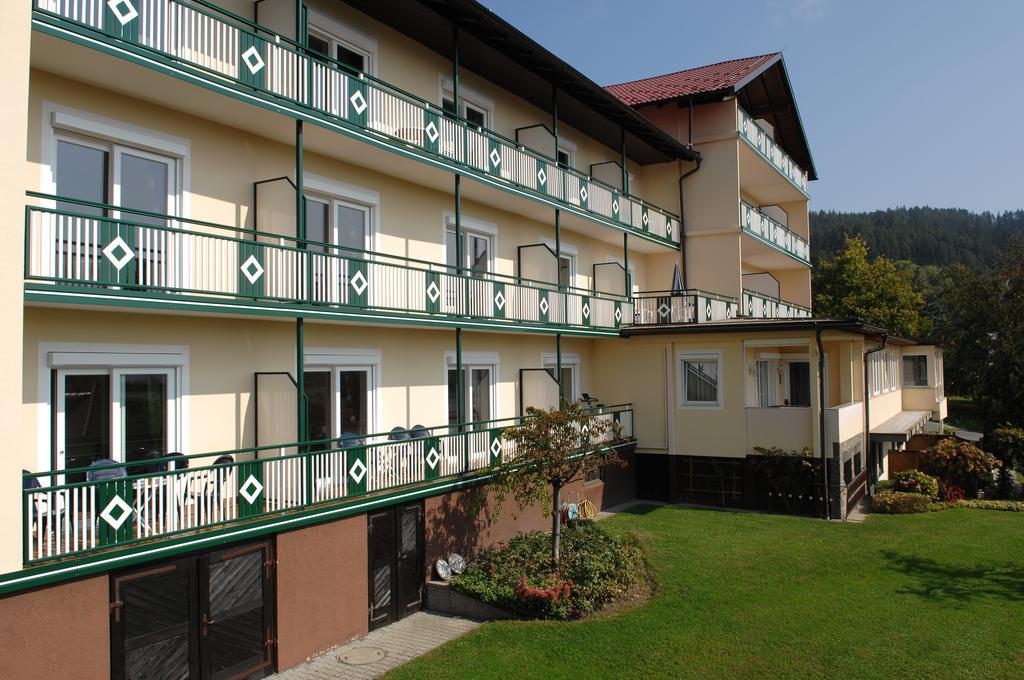Appartementhotel Karawankenblick Pörtschach am Wörthersee Dış mekan fotoğraf